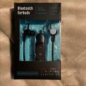 Bluetooth earbuds